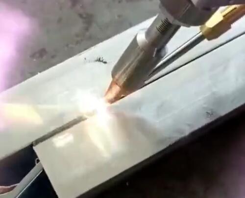 數(shù)控激光切割機公司