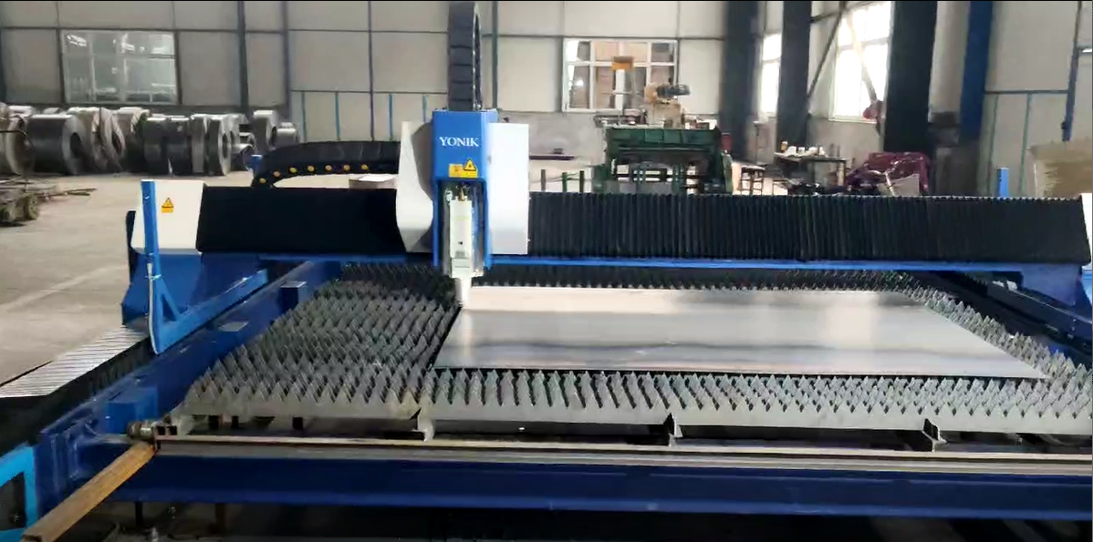 數(shù)控金屬激光切割機