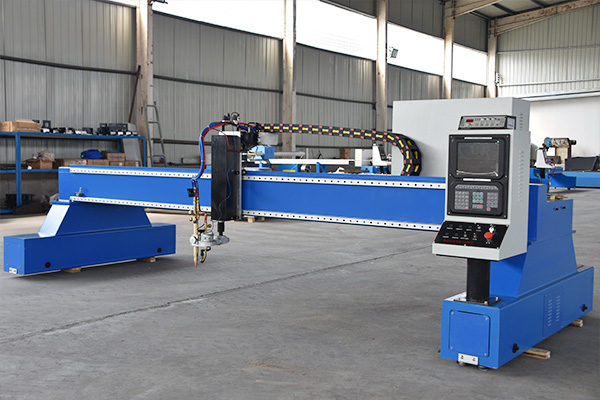 龍門式數(shù)控切割機(jī)