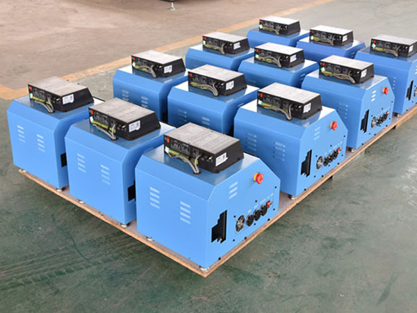 數(shù)控光纖激光切割機(jī)