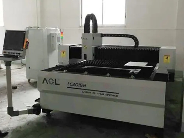 數(shù)控激光切割機(jī)廠家.jpg